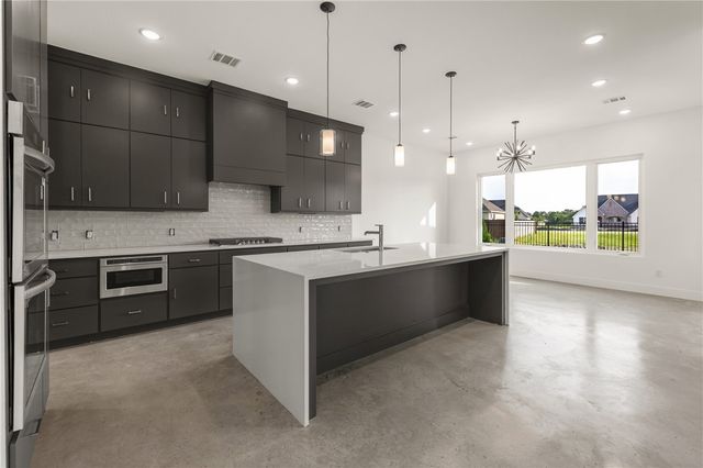 4800 White Ash Court, College Station, TX 77845