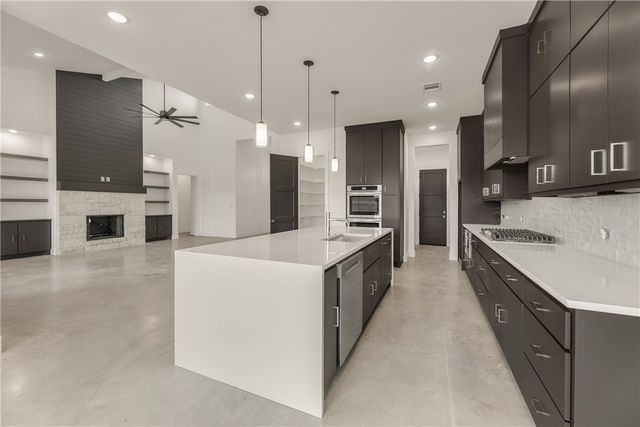 4800 White Ash Court, College Station, TX 77845