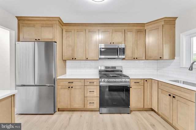 107 CHAPEL AVE E, Cherry Hill, NJ 08034