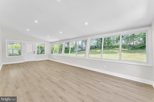 107 CHAPEL AVE E, Cherry Hill, NJ 08034