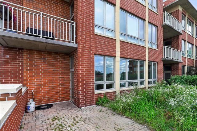 6000 N CICERO Avenue 302, Chicago, IL 60646