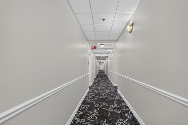 6000 N CICERO Avenue 302, Chicago, IL 60646