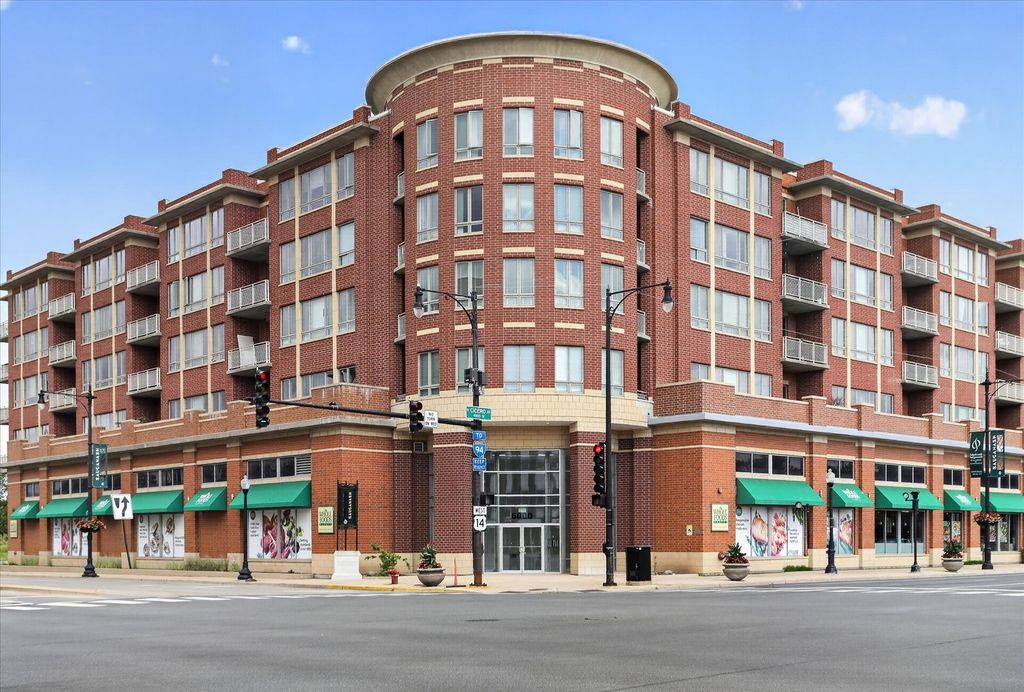 6000 N CICERO Avenue 302, Chicago, IL 60646