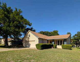 108 Bass ST, Georgetown, TX 78633