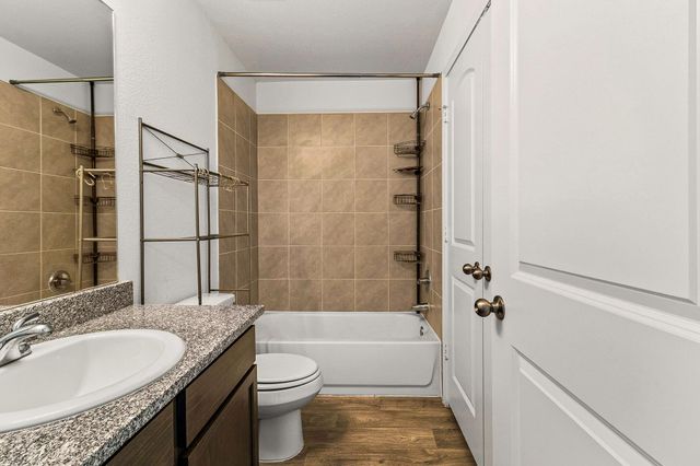 121 St Regis, Livingston, TX 77351