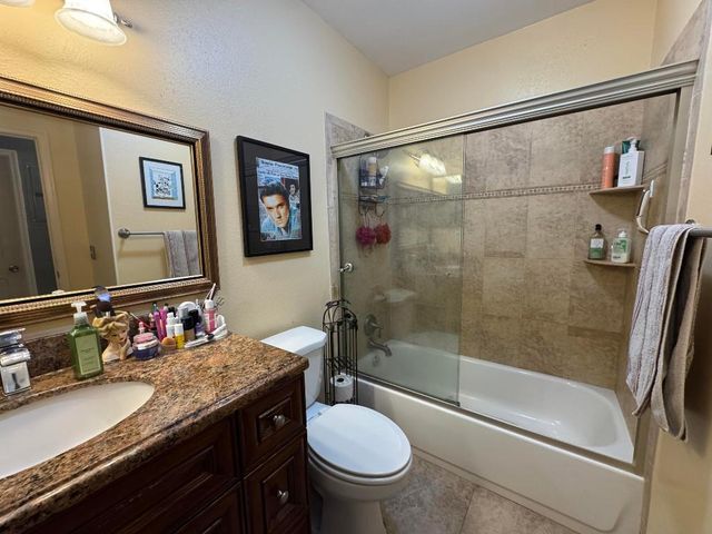 2615 SW Natura Avenue, Deerfield Beach, FL 33441