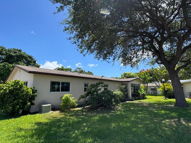 2615 SW Natura Avenue, Deerfield Beach, FL 33441