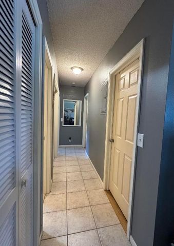 2615 SW Natura Avenue, Deerfield Beach, FL 33441