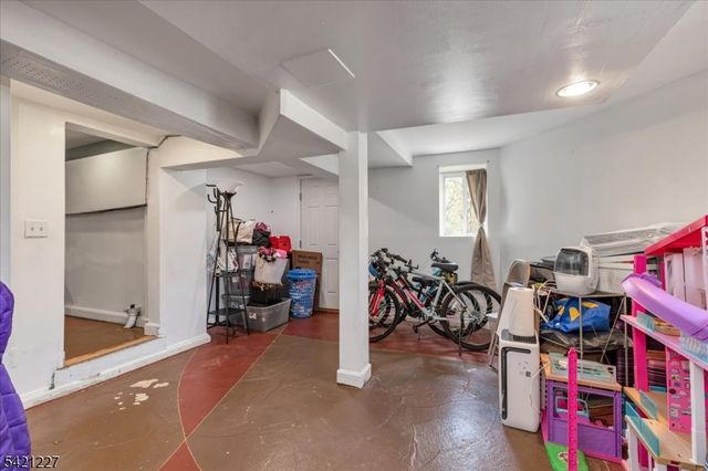 296 Berkeley Avenue, Bloomfield Twp., NJ 07003