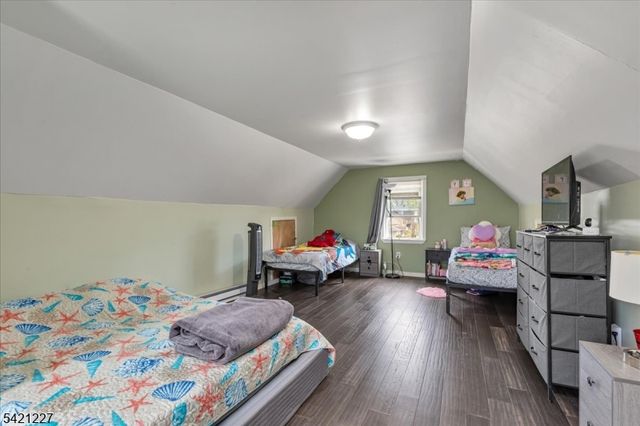 296 Berkeley Avenue, Bloomfield Twp., NJ 07003