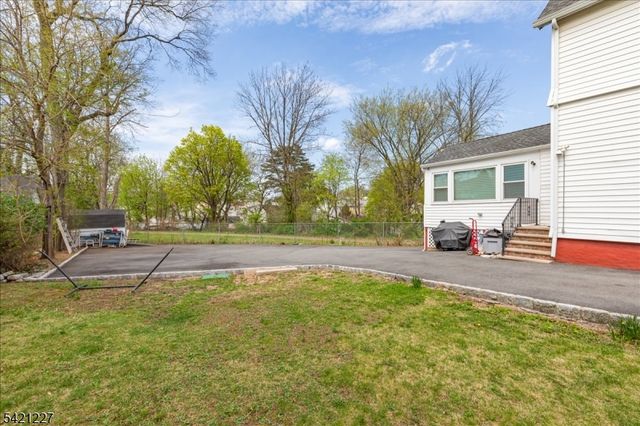 296 Berkeley Avenue, Bloomfield Twp., NJ 07003