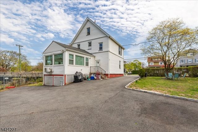 296 Berkeley Avenue, Bloomfield Twp., NJ 07003