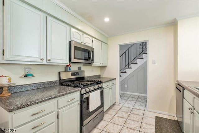 296 Berkeley Avenue, Bloomfield Twp., NJ 07003