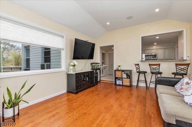 296 Berkeley Avenue, Bloomfield Twp., NJ 07003