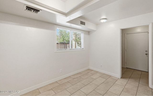 8579 N Calle Tioga, Tucson, AZ 85704