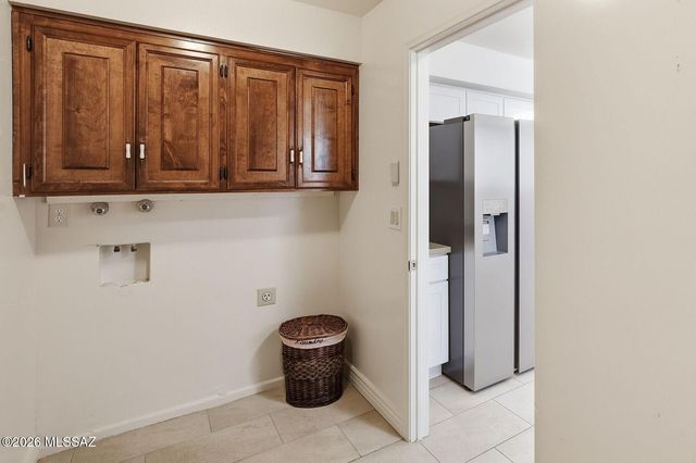 8579 N Calle Tioga, Tucson, AZ 85704