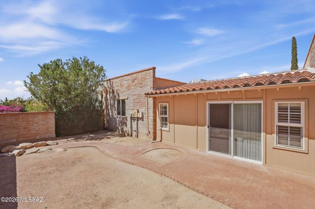 8579 N Calle Tioga, Tucson, AZ 85704