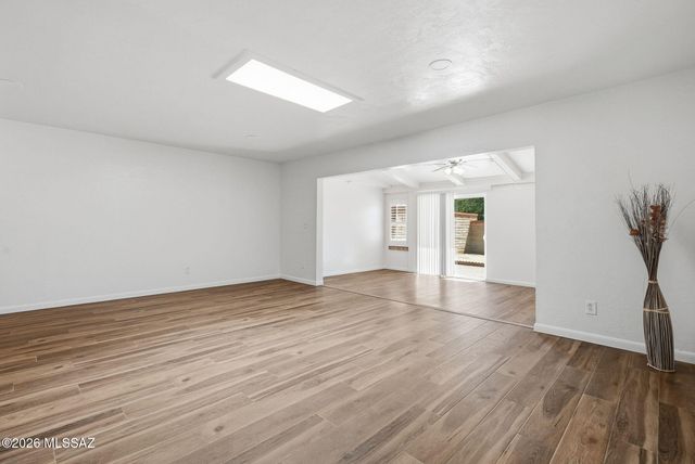 8579 N Calle Tioga, Tucson, AZ 85704