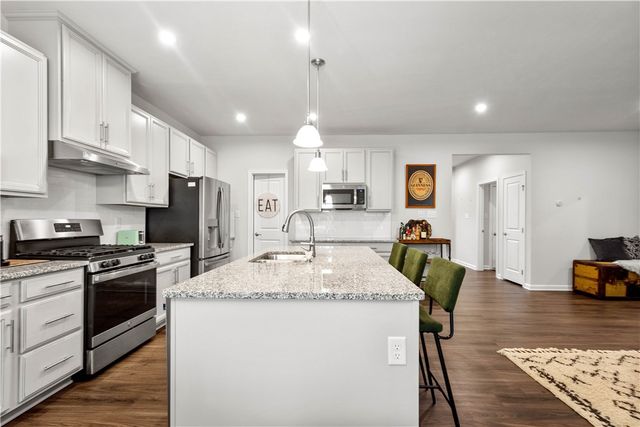 2027 Pinnacle Way, South Park, PA 15129