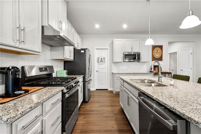 2027 Pinnacle Way, South Park, PA 15129