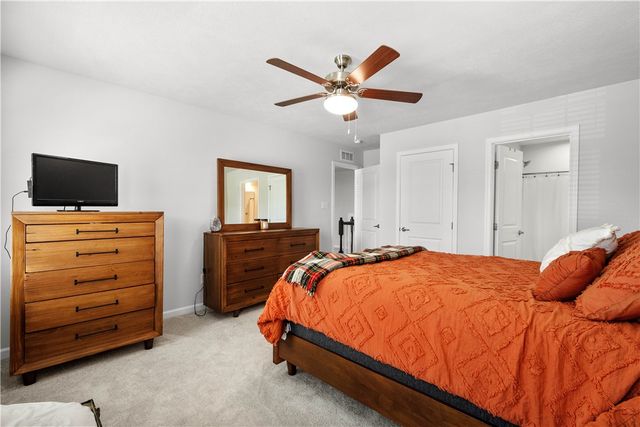 2027 Pinnacle Way, South Park, PA 15129