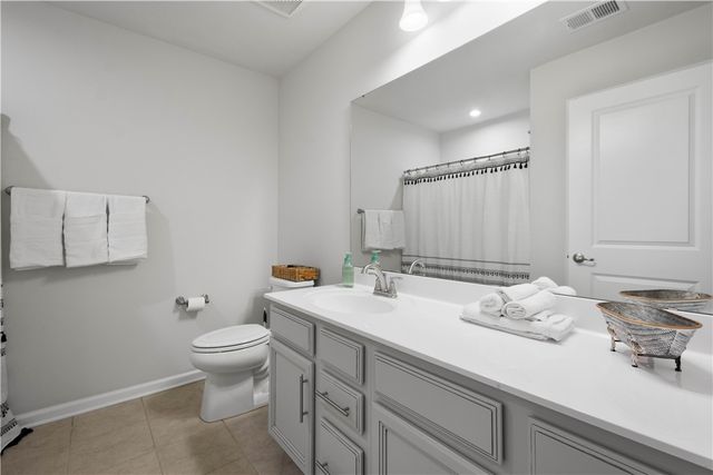 2027 Pinnacle Way, South Park, PA 15129