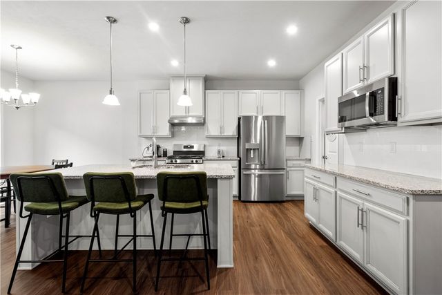 2027 Pinnacle Way, South Park, PA 15129