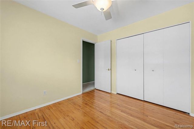 28423 James Drive, Warren, MI 48092