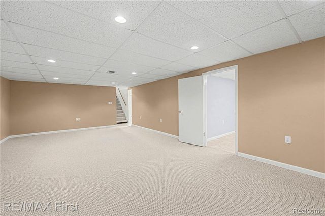 28423 James Drive, Warren, MI 48092