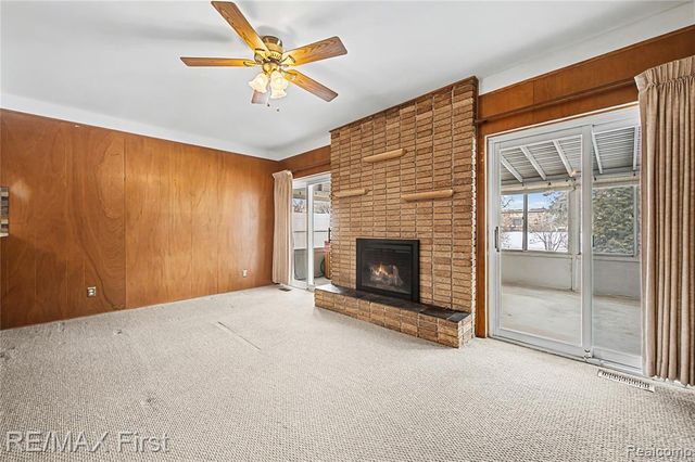 28423 James Drive, Warren, MI 48092