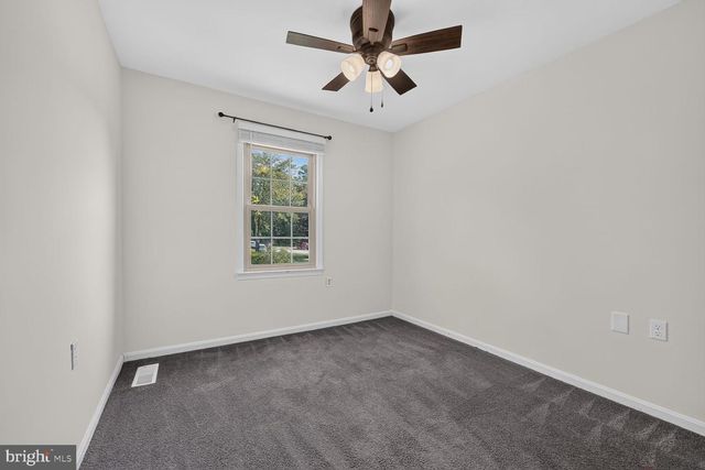 3046 SEMINOLE RD, Woodbridge, VA 22192