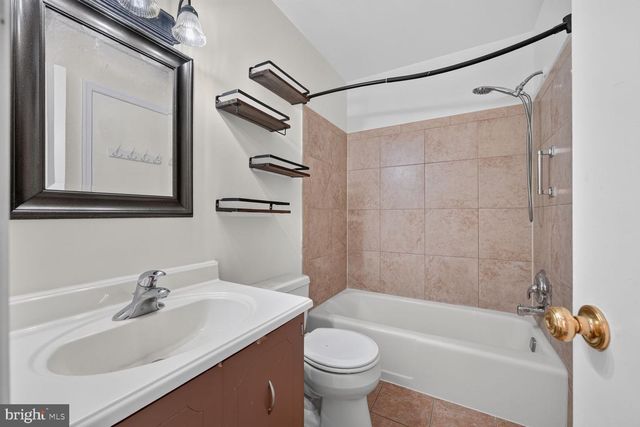 3046 SEMINOLE RD, Woodbridge, VA 22192