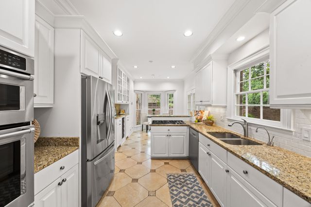 3600 Bowlingate Ln, Nashville, TN 37215
