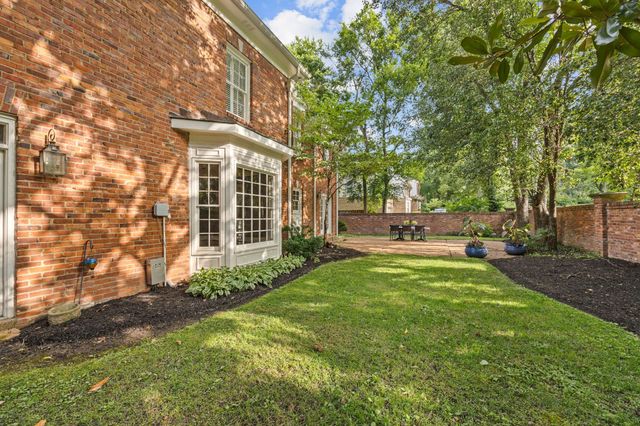 3600 Bowlingate Ln, Nashville, TN 37215
