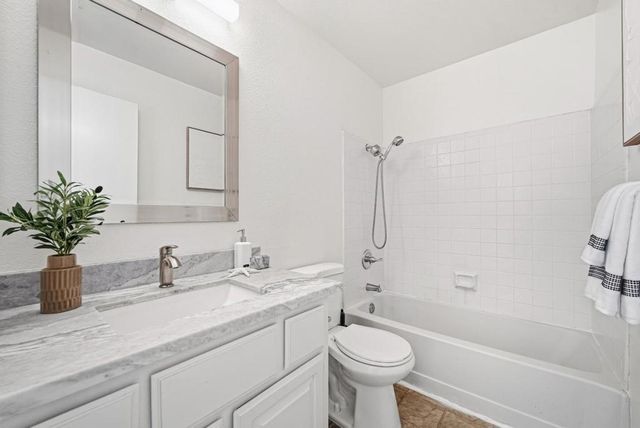 1153 Rosebriar Way, San Jose, CA 95131