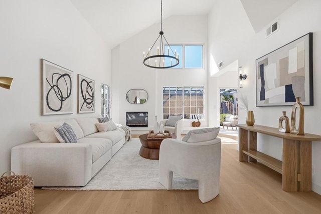 1153 Rosebriar Way, San Jose, CA 95131