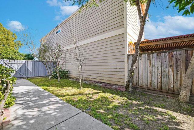 1153 Rosebriar Way, San Jose, CA 95131