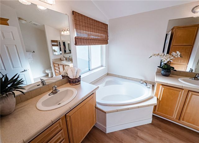 810 Eucalyptus Lane, Fountain Valley, CA 92708