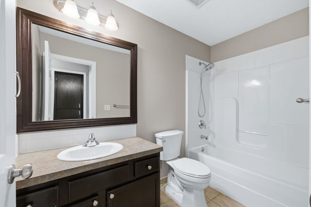 2030 E Brookstone St, Derby, KS 67037