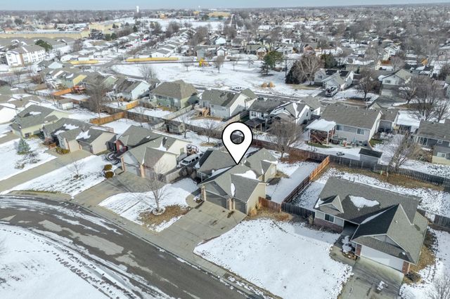 2030 E Brookstone St, Derby, KS 67037