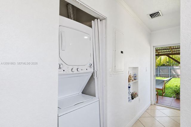 5945 NW 38th Street 5947, Virginia Gardens, FL 33166