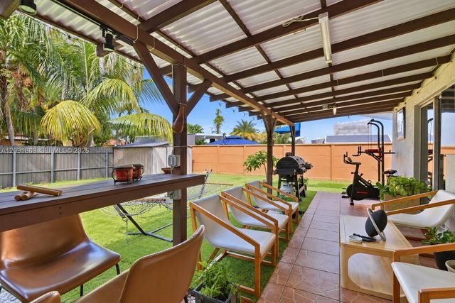 5945 NW 38th Street 5947, Virginia Gardens, FL 33166