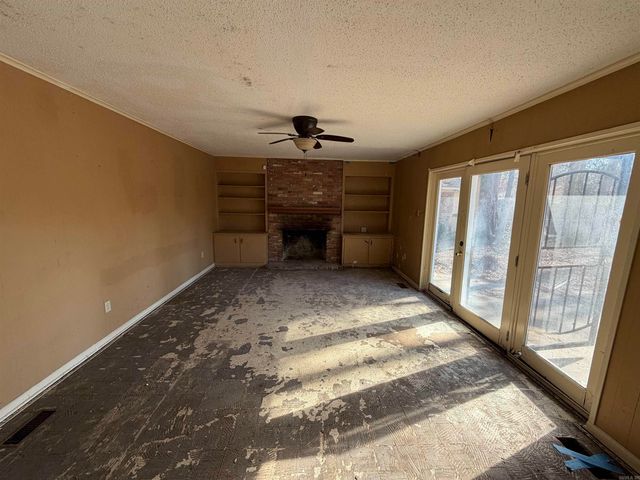 600 W 34th Ave, Pine Bluff, AR 71603