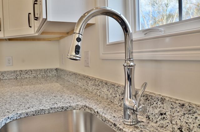 20B Crownshield 20B, Uxbridge, MA 01569