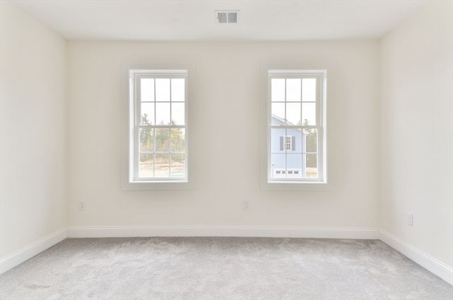20B Crownshield 20B, Uxbridge, MA 01569