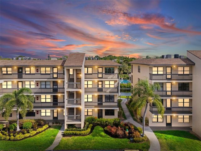 635 30TH AVENUE W F 401, Bradenton, FL 34205