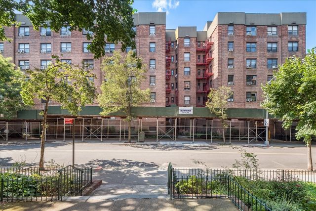 3420 78th St Apt 2J, New York City, NY 11372
