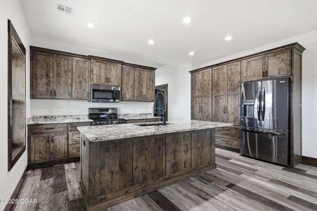 11982 Gaiety Lane, Carthage, MO 64836