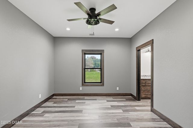 11982 Gaiety Lane, Carthage, MO 64836