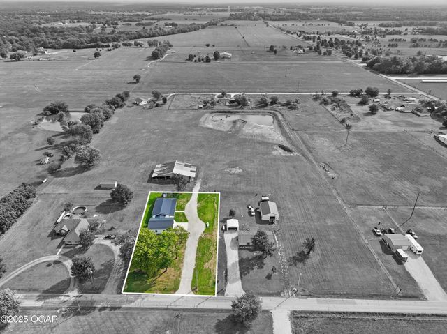 11982 Gaiety Lane, Carthage, MO 64836